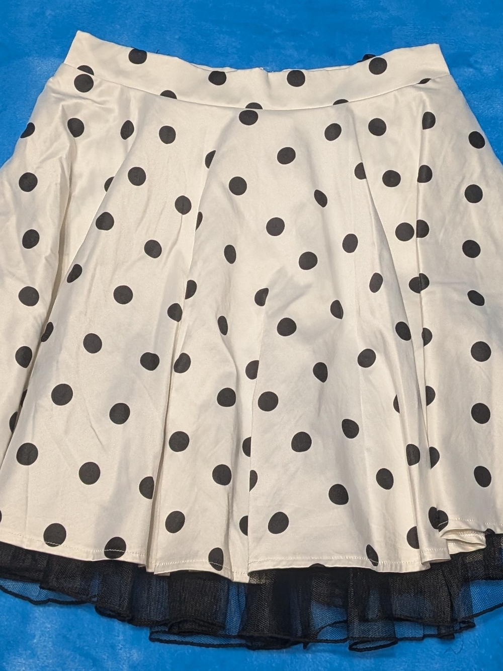 🖤 White Skater Skirt with Black Polka Dots 🖤